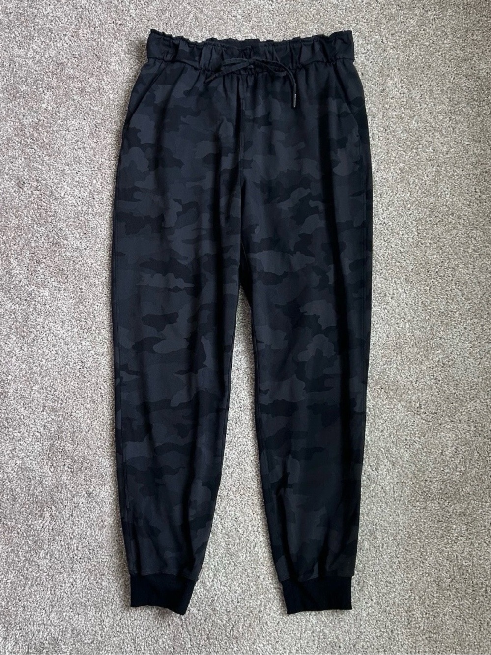 Lululemon Stretch High-Rise Jogger 8 Heritage 365 Camo Deep Coal Multi Luxtreme - Picture 2 of 11